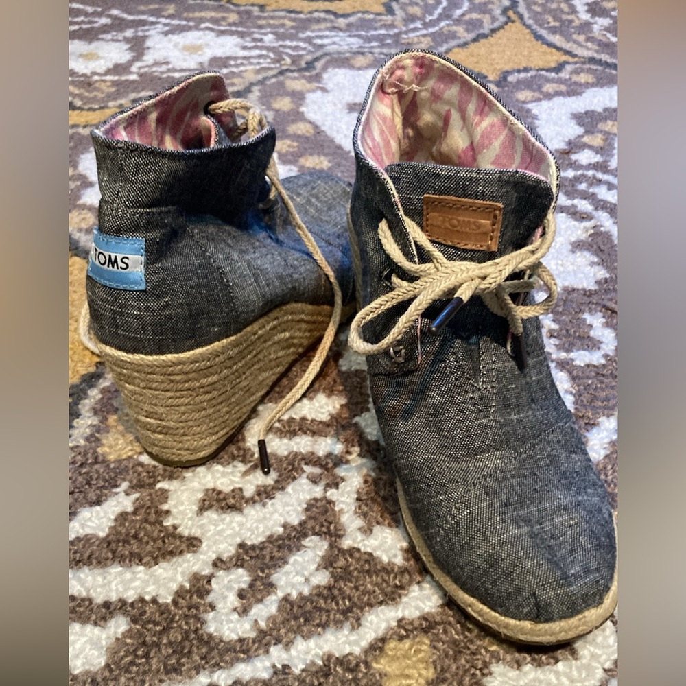 TOM’S Denim Desert Wedge Booties Like NEW